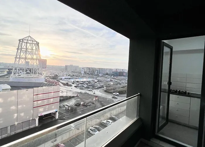 Vivo & Pool Access - Free Parking * コンスタンツァ