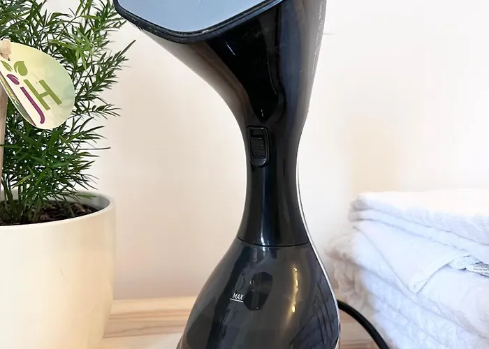 Vivo & Pool Access - Free Parking アパート