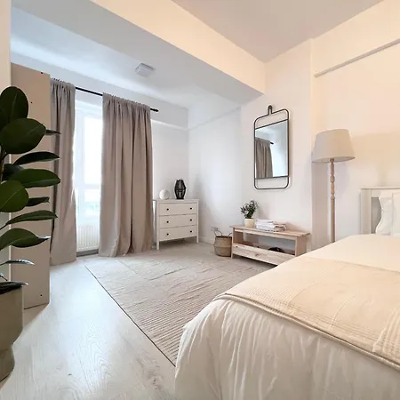 Apartmán Vivo & Pool Access - Free Parking