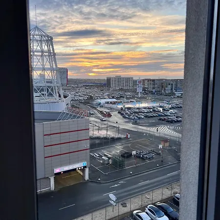 Vivo & Pool Access - Free Parking Apartmán