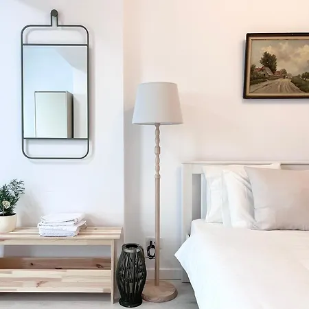 Apartament Vivo & Pool Access - Free Parking Constanţa