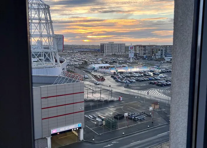 Vivo & Pool Access - Free Parking شقة